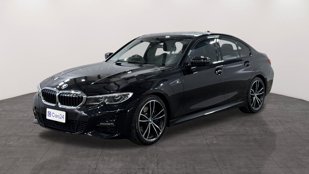 2021 BMW 3 30i M Sport, Automatic, 58055 km, Left Front Diagonal (45- Degree) View