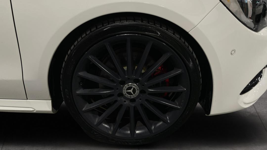 2017 Mercedes-benz CLA 250 Sport 4matic S/brake, Automatic, 98549 km, Right Front Wheel