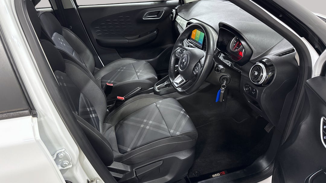 2022 MG Mg3 Auto Core, Automatic, 11608 km, Right Side Front Door Cabin View
