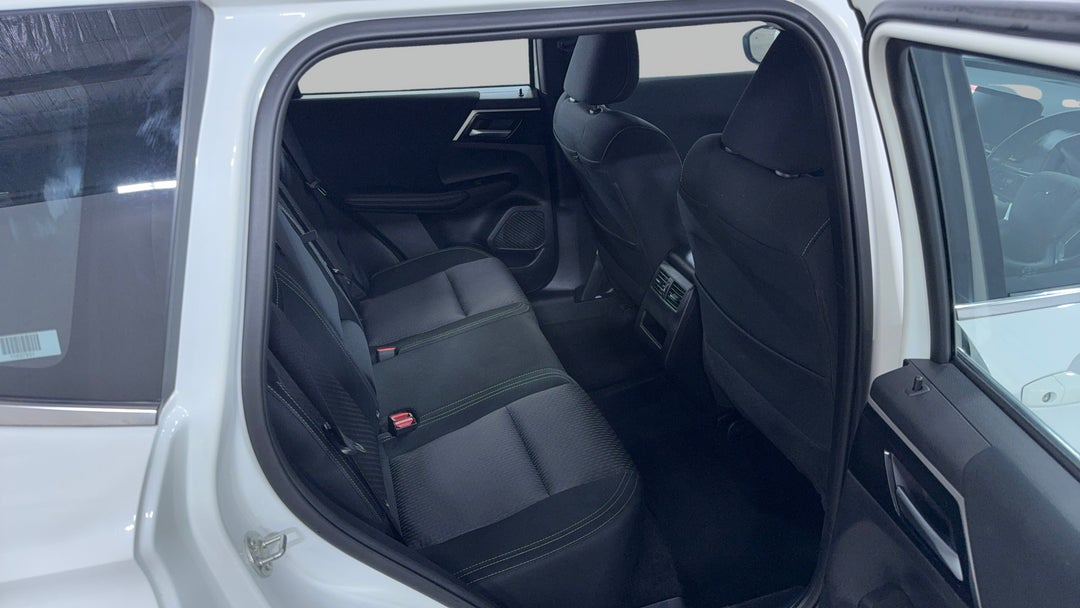 2024 Mitsubishi Outlander Es 5 Seat (2wd), Automatic, 53436 km, Right Side Rear Door Cabin View