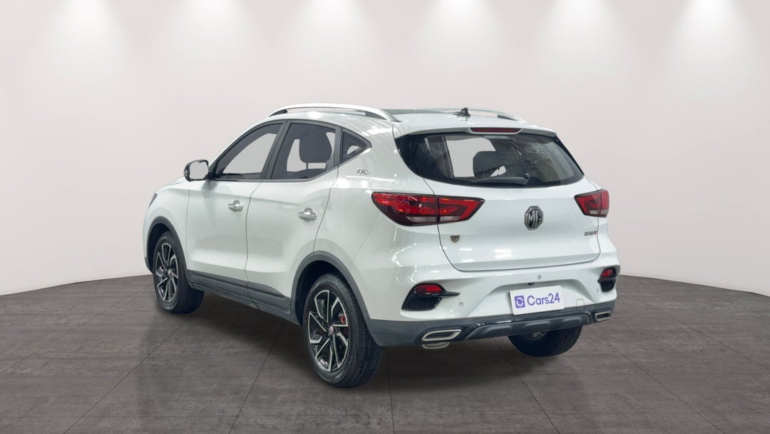 Left Back Diagonal (45- Degree) View