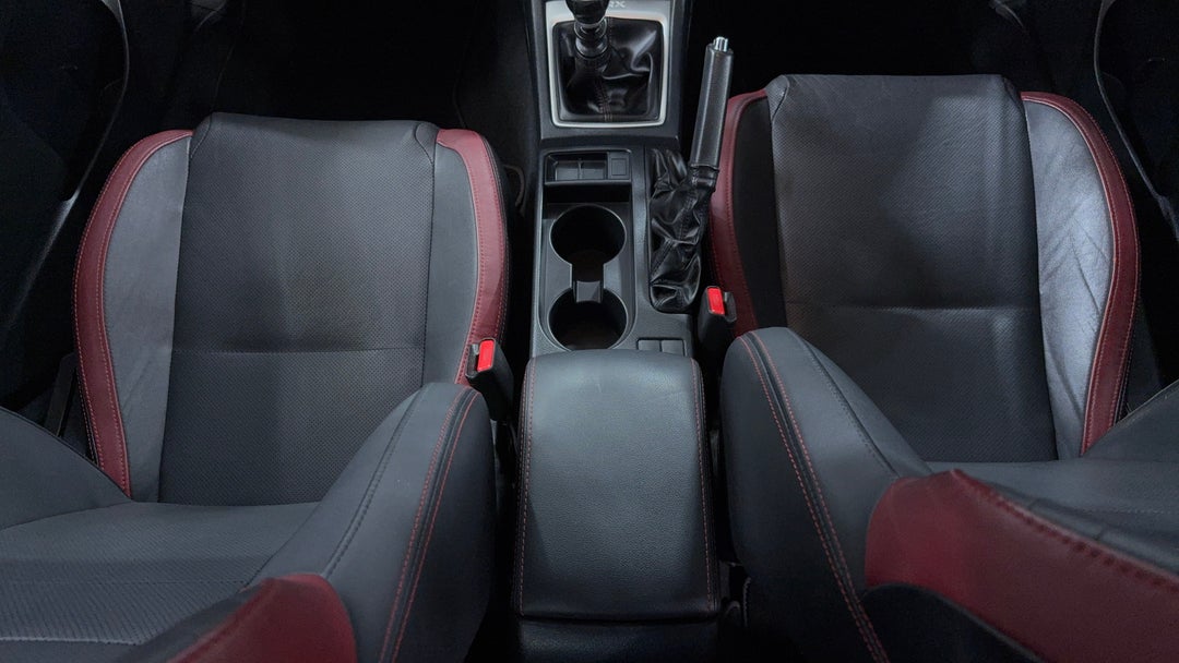 2017 Subaru WRX Premium (AWD), Manual, 132783 km, Center Console