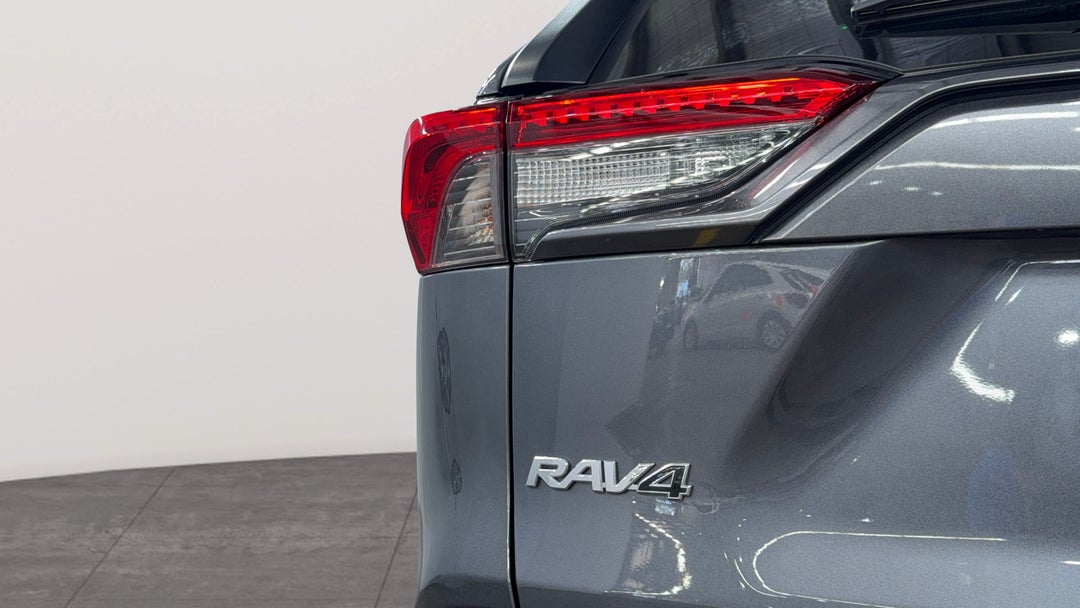 Badge (Boot Left Side)