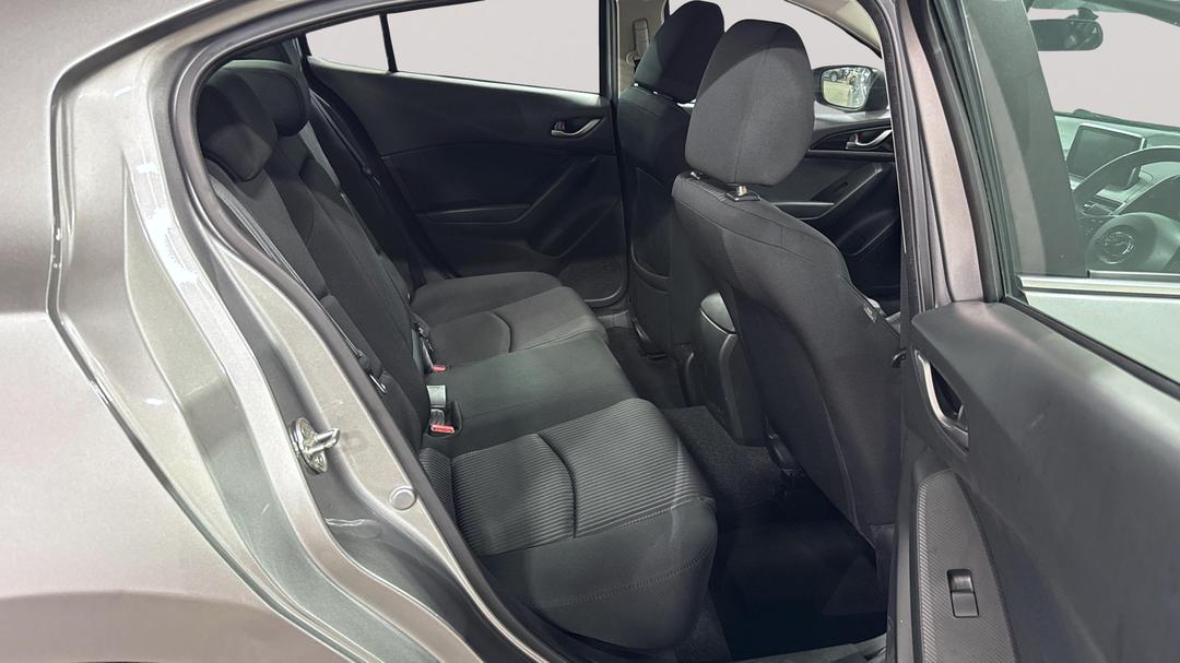 2016 Mazda 3 Maxx, Automatic, 135190 km, Right Side Rear Door Cabin View