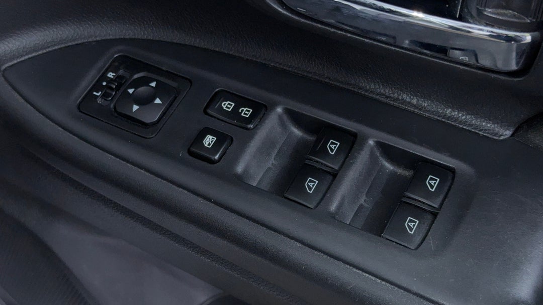 Drivers Side Door Panel Controls