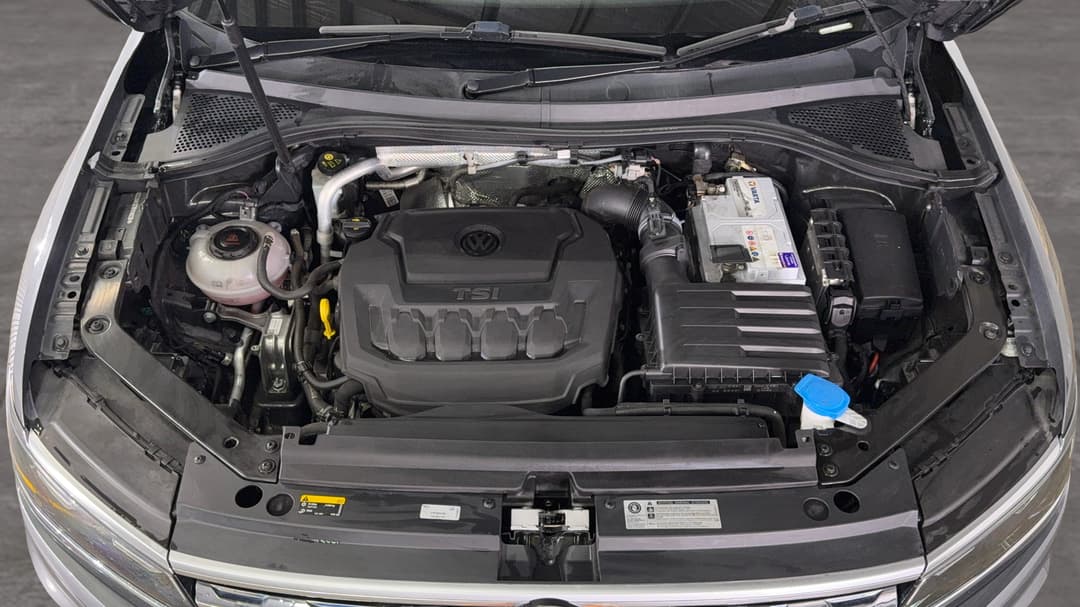 Open Bonnet (Engine)