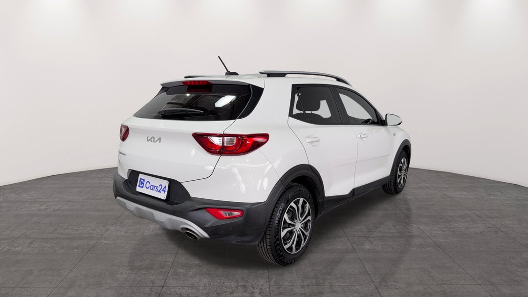 Right Back Diagonal (45- Degree) View