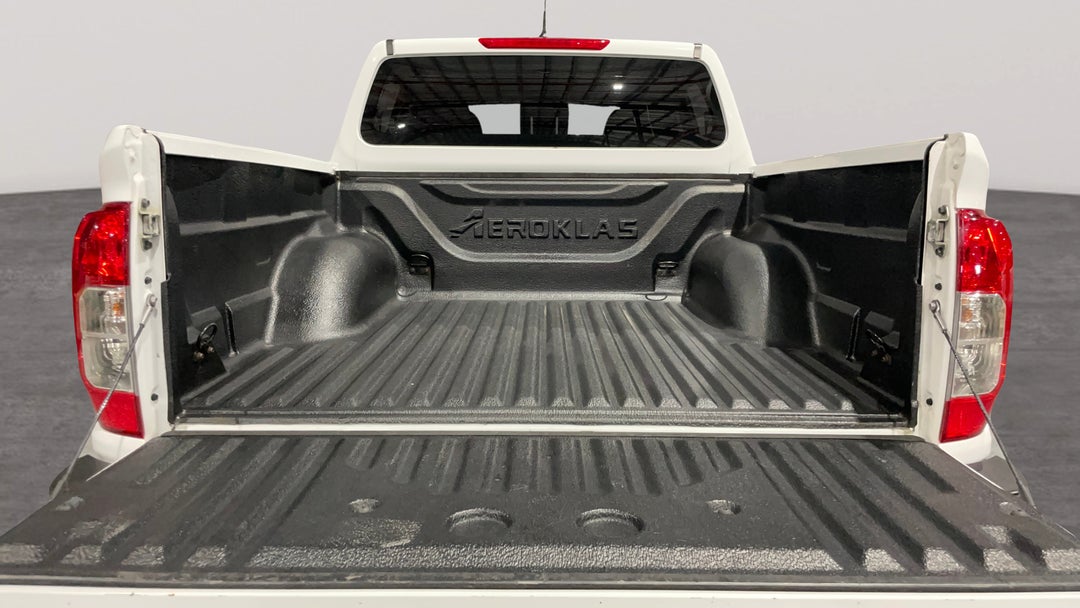2021 Nissan Navara Sl (4x4), Automatic, 77512 km, Boot Inside View