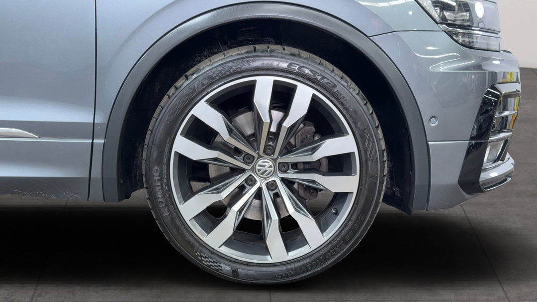 2018 Volkswagen Tiguan Allspace 162 Tsi Highline, Automatic, 99063 km, Right Front Wheel