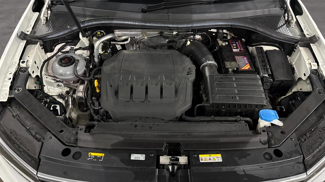 2020 Volkswagen Tiguan 162 Tsi Highline, Automatic, 53180 km, Open Bonnet (Engine)