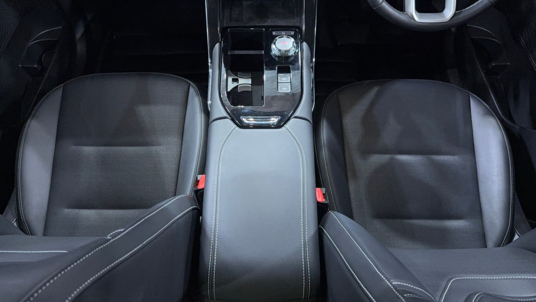 2024 GWM Haval H6 Ultra Hybrid, Automatic, 23852 km, Center Console