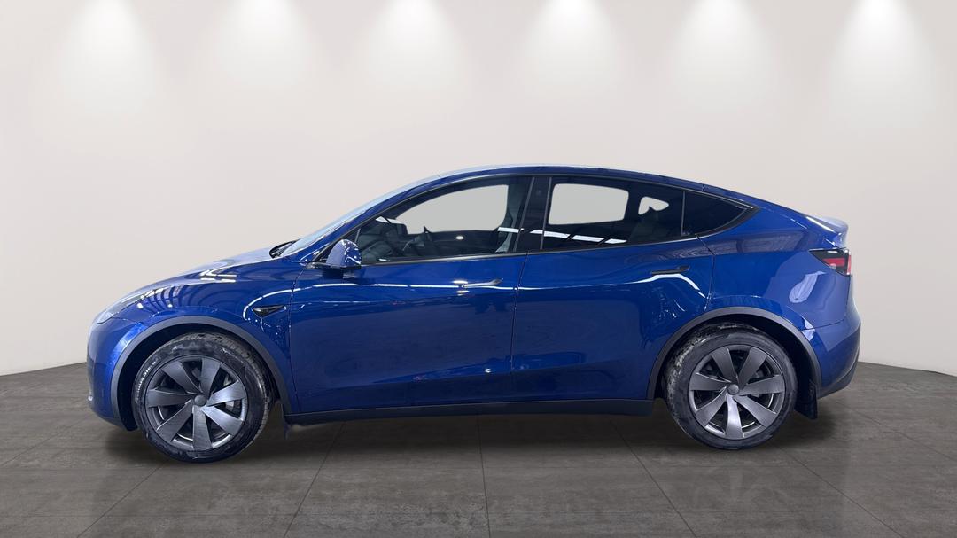 2023 Tesla Model Y Rear-wheel Drive, Automatic, 21248 km, Left Side View