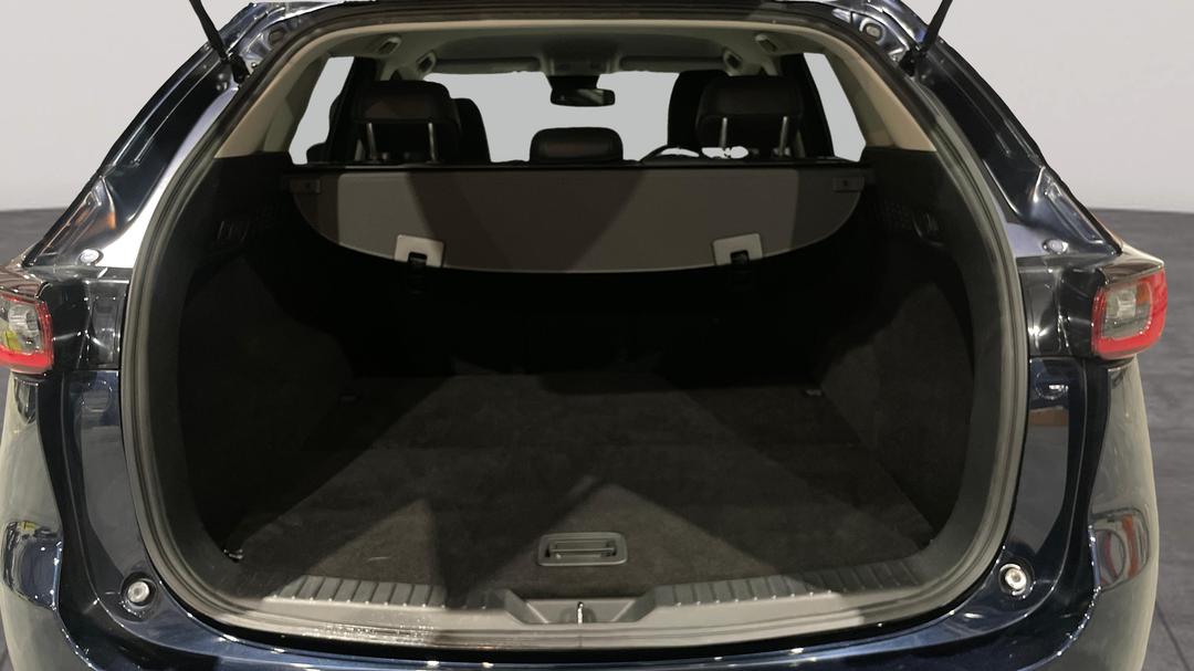 2022 Mazda CX-5 Touring (AWD), Automatic, 36087 km, Boot Inside View