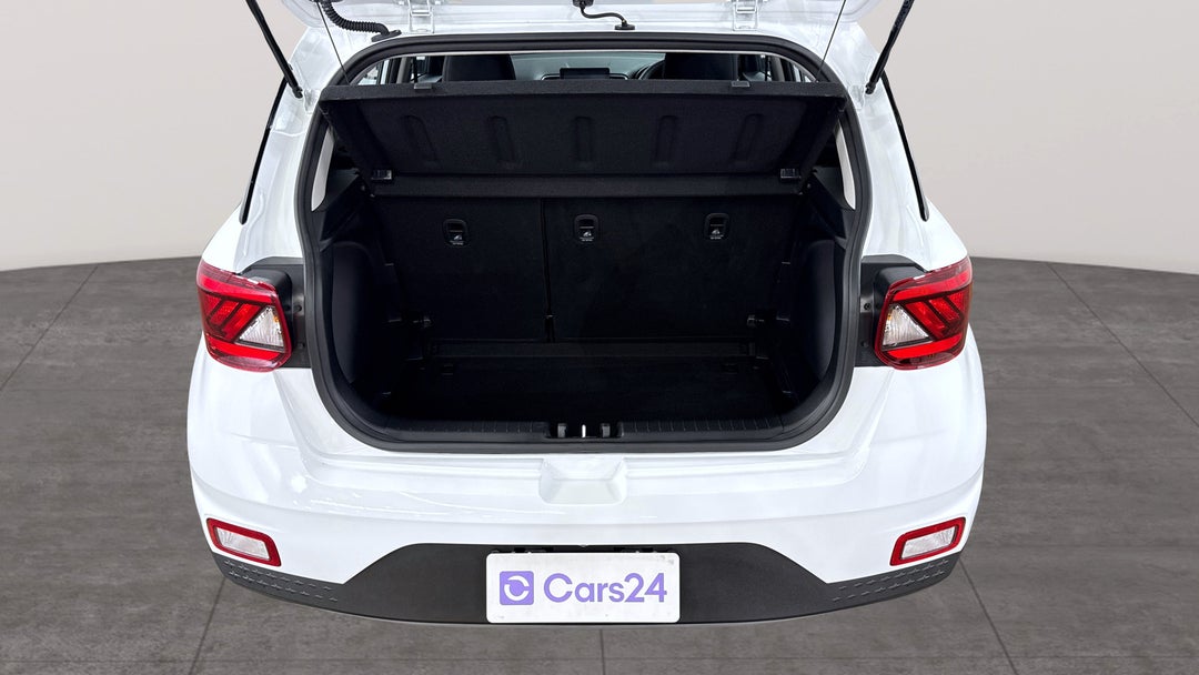 2024 Hyundai Venue Venue, Automatic, 3624 km, Boot Inside View