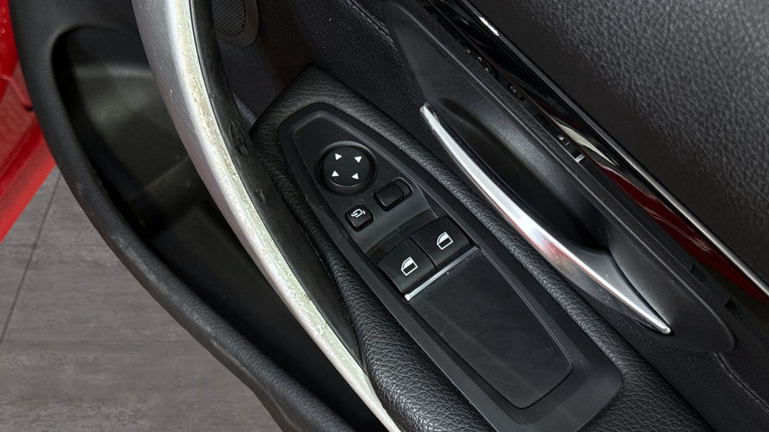2017 BMW 420i M Sport, Automatic, 76757 km, Drivers Side Door Panel Controls