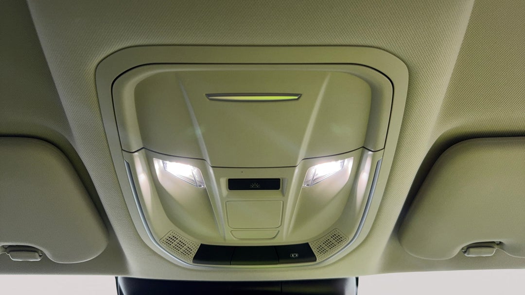 On-Roof Controls/Sunglass holder