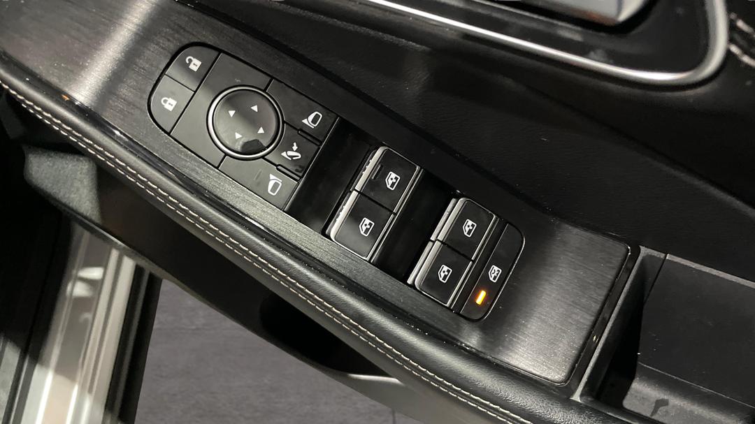 2022 Nissan X-trail Ti-l (4WD), Automatic, 54121 km, Drivers Side Door Panel Controls