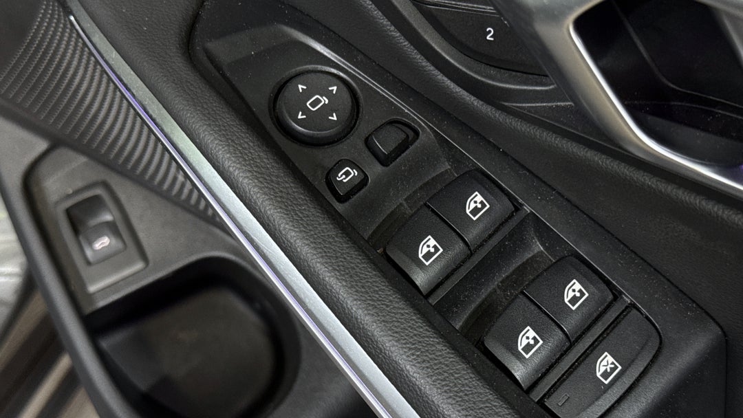 2020 BMW 3 20i M Sport, Automatic, 30961 km, Drivers Side Door Panel Controls