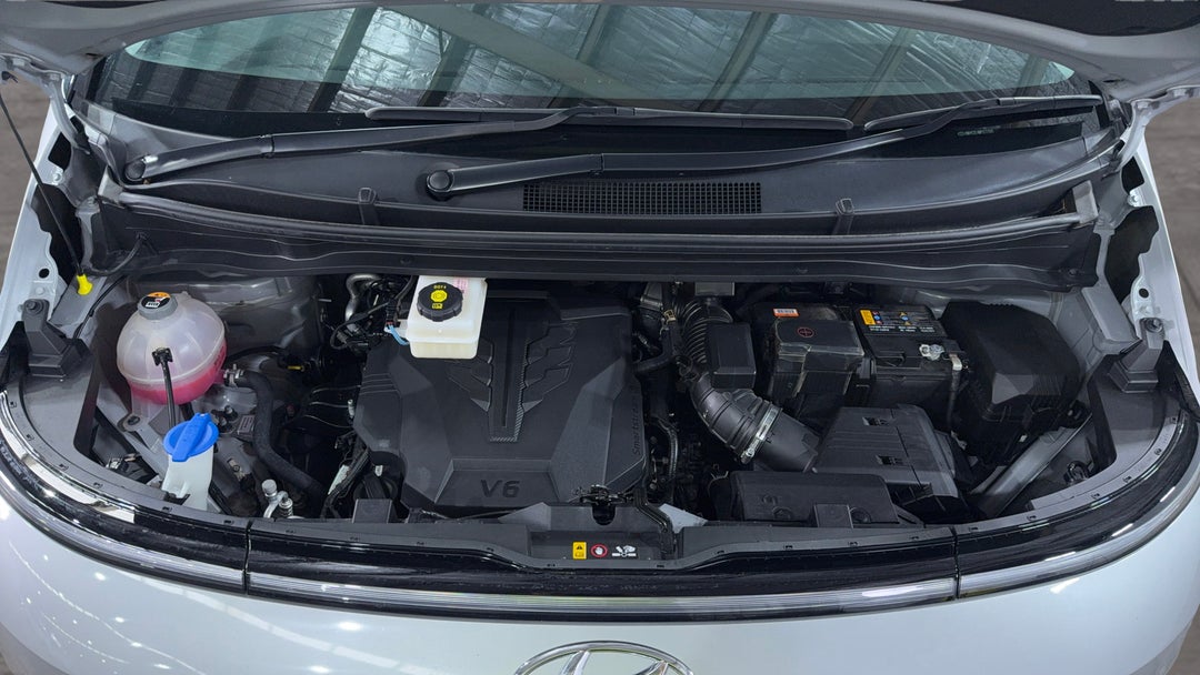 2023 Hyundai Staria Staria, Automatic, 81037 km, Open Bonnet (Engine)