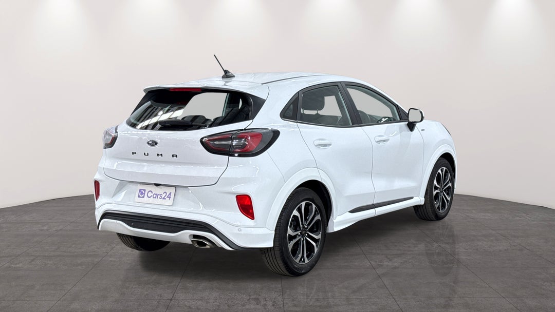 2022 Ford Puma St-line, Automatic, 70839 km, Right Back Diagonal (45- Degree) View
