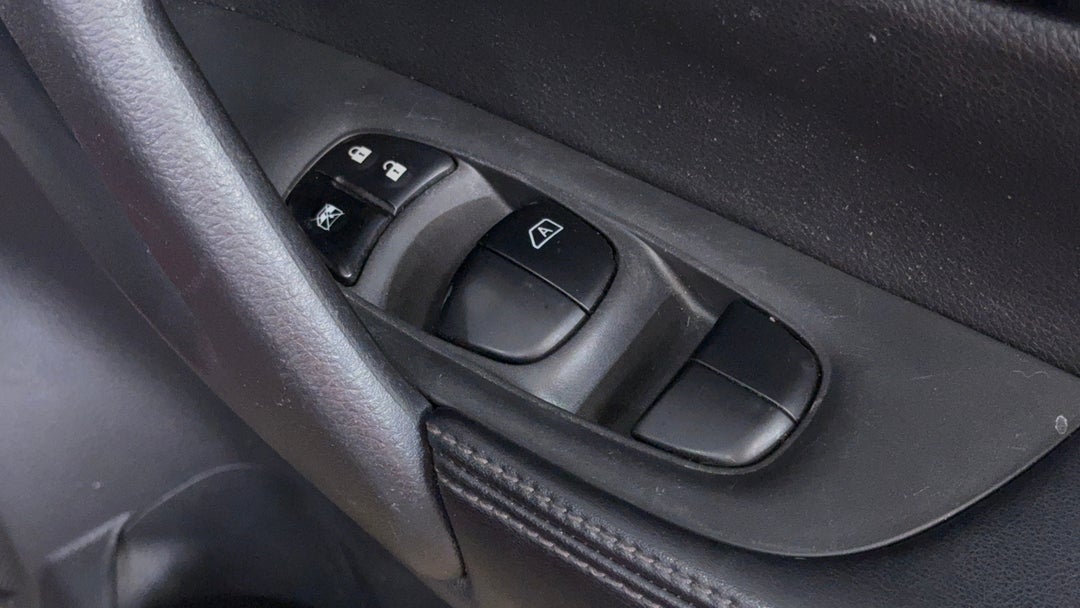 Drivers Side Door Panel Controls