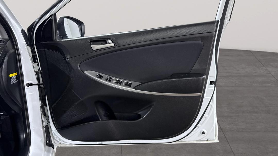 2016 Hyundai Accent Active, Automatic, 78551 km, Speaker View