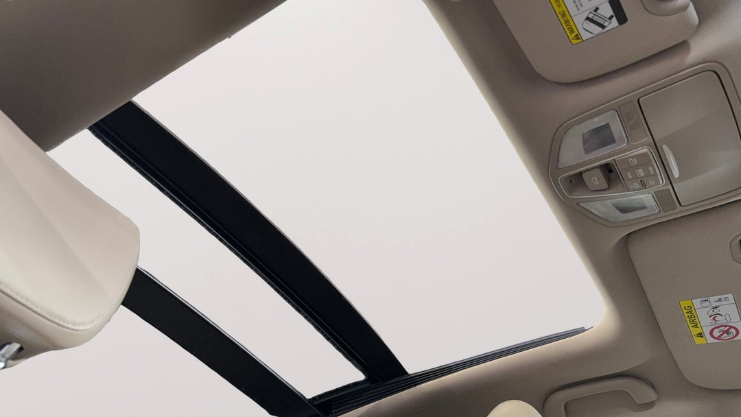 Interior Sunroof/Moonroof