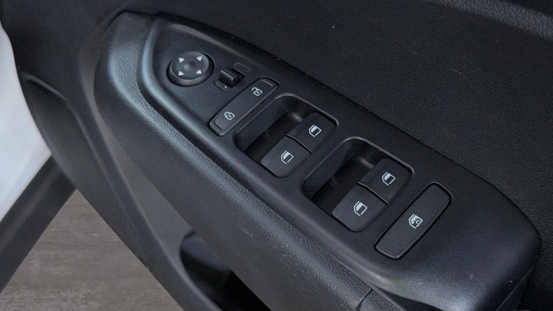 2023 Hyundai Venue Venue, Automatic, 52209 km, Drivers Side Door Panel Controls