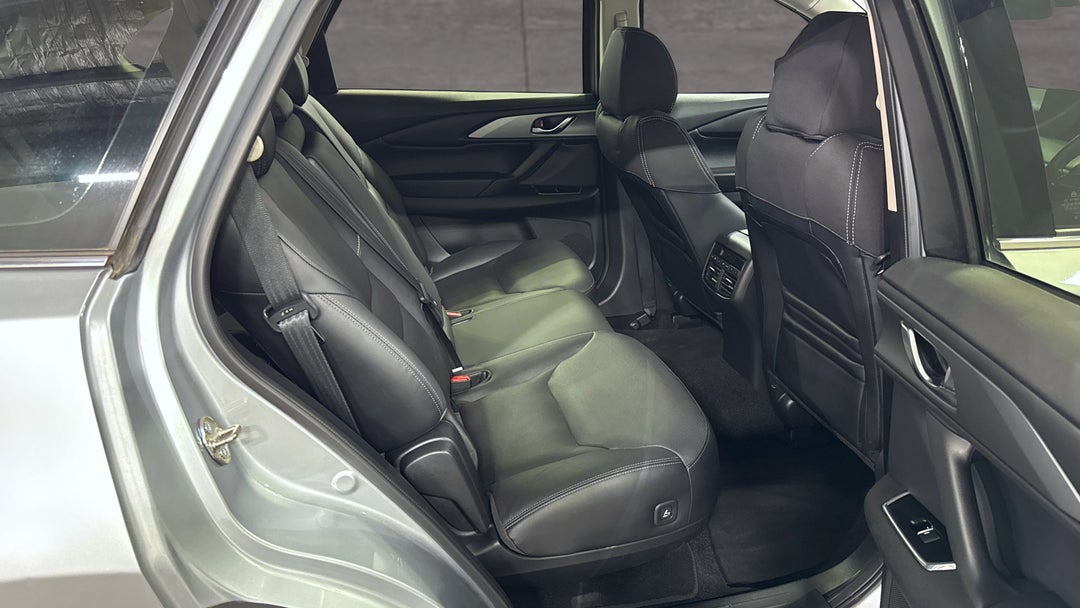 2020 Mazda CX-9 Touring (AWD), Automatic, 125180 km, Right Side Rear Door Cabin View