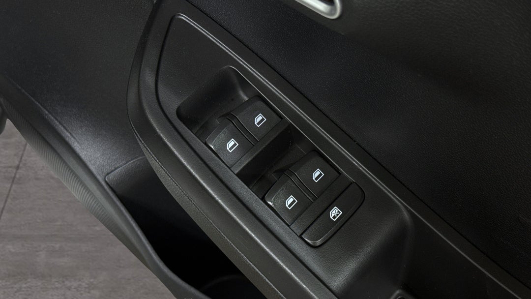 2024 MG Mg3 Auto Core, Automatic, 3501 km, Drivers Side Door Panel Controls