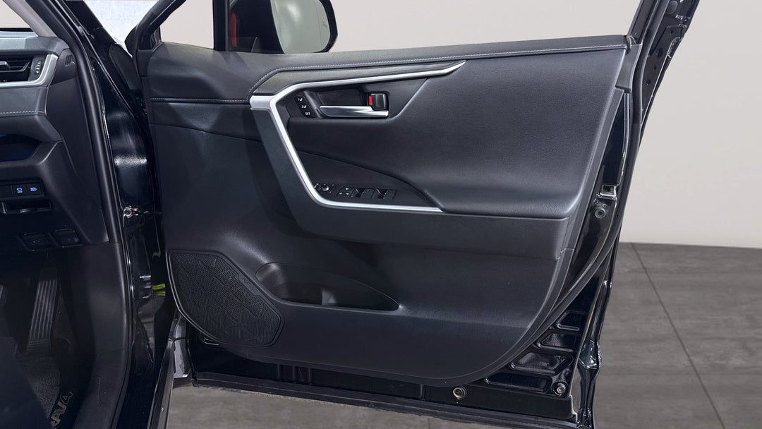 2021 Toyota RAV4 Cruiser (2WD), Automatic, 101962 km, Speaker View