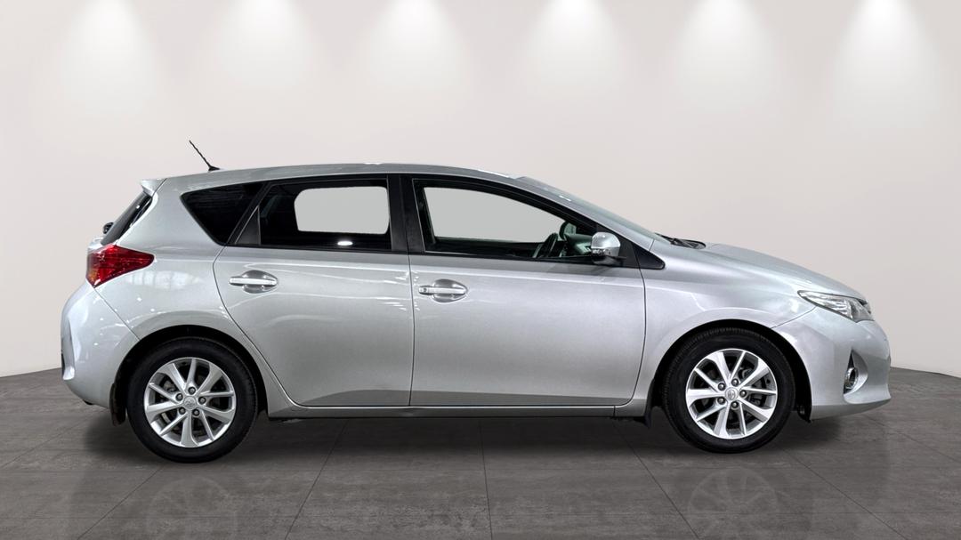 2014 Toyota Corolla Ascent Sport, Automatic, 87517 km, Right Side View