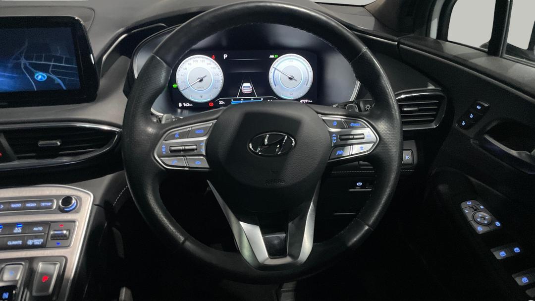 2023 Hyundai Santa Fe Highlander Hev (7 Seat), Automatic, 47371 km, Steering Wheel Close-up