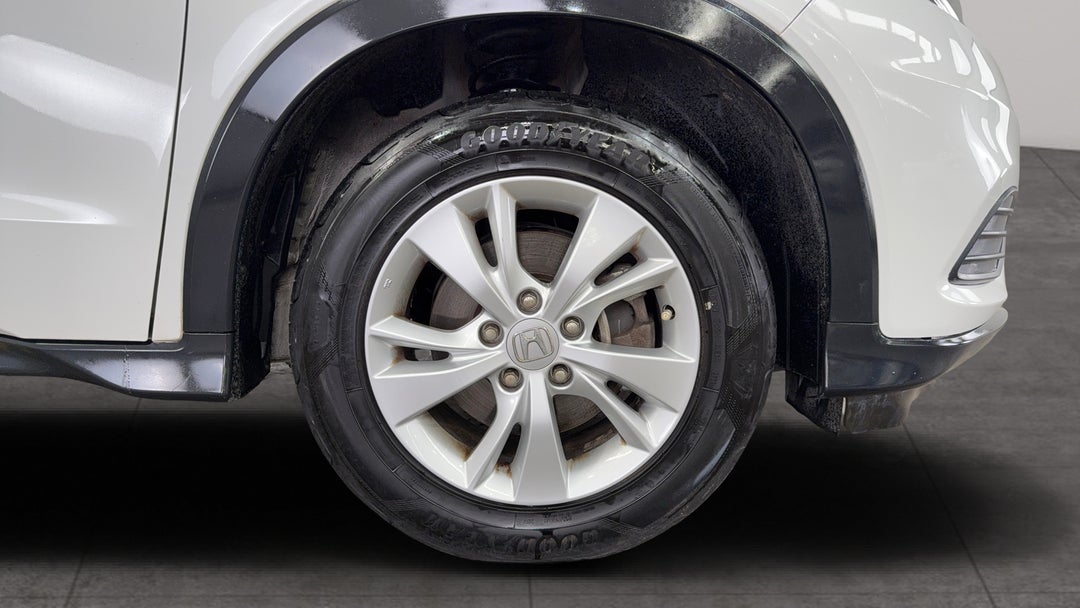 2018 Honda HR-V Vti, Automatic, 81140 km, Right Front Wheel