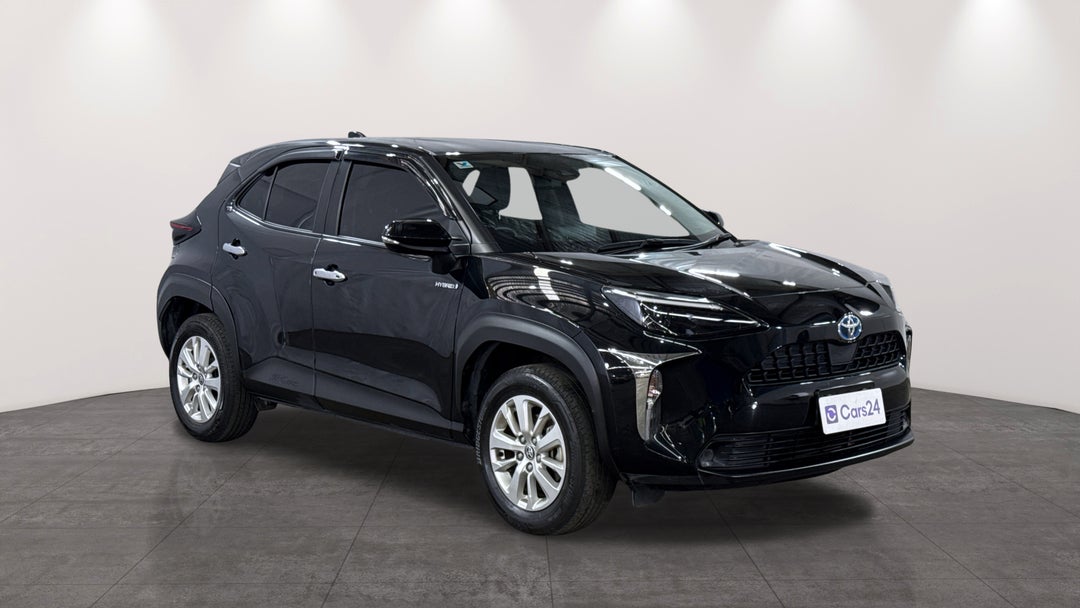 2021 Toyota Yaris Cross Gx Hybrid (AWD), Automatic, 63594 km, Right Front Diagonal (45- Degree) View