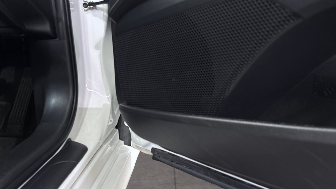 2024 Toyota Camry Ascent, Automatic, 52252 km, Speaker View