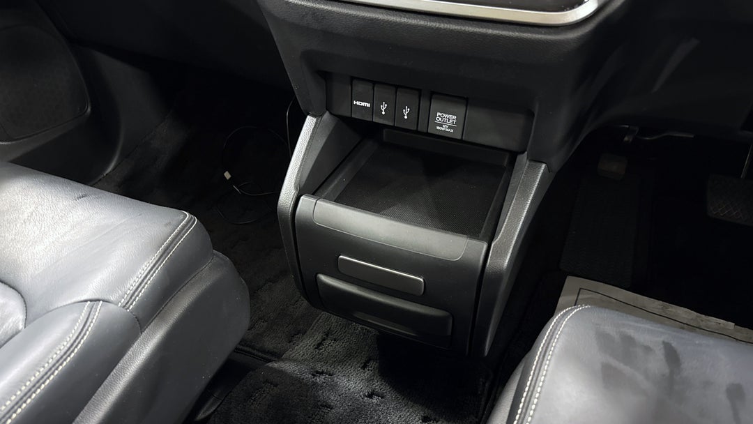 2017 Honda Odyssey Vti-l, Automatic, 106010 km, Center Console