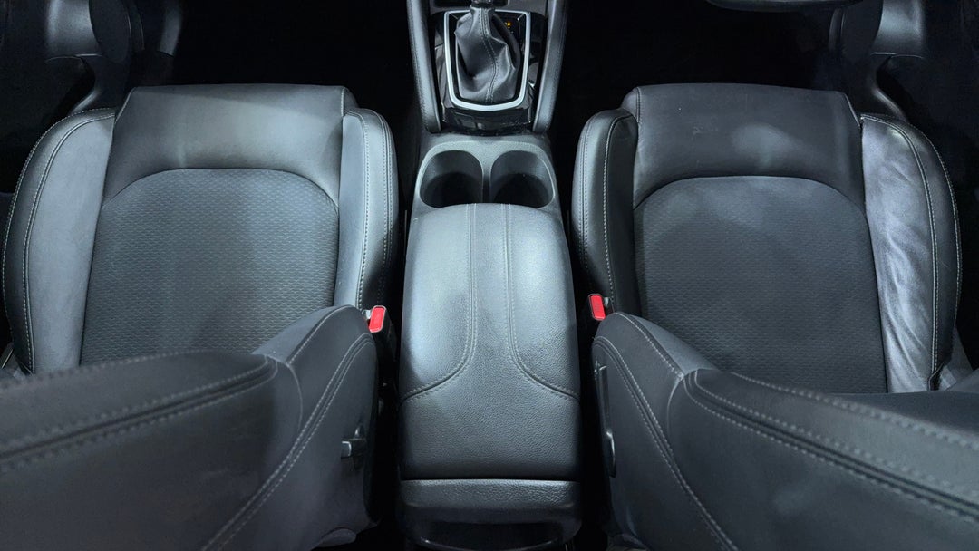 2018 Nissan Qashqai N-tec, Automatic, 109598 km, Center Console