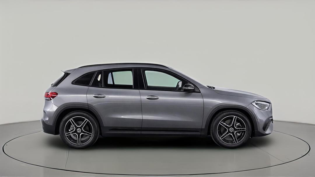 2022 Mercedes-benz GLA 250 4matic, Automatic, 33906 km, Right Side View