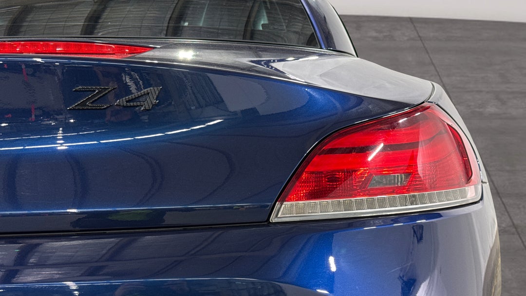 2011 BMW Z4 sDrive 23i, Automatic, 83315 km, Badge (Boot Right Side)