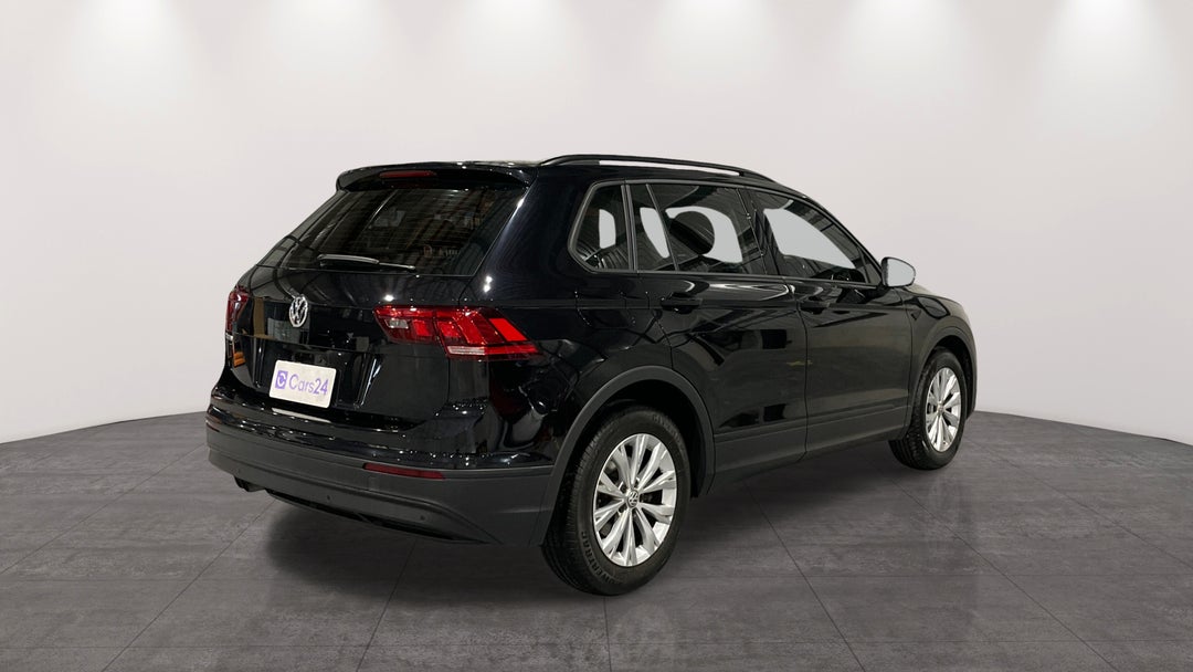 2020 Volkswagen Tiguan 110 Tsi Trendline, Automatic, 77266 km, Right Back Diagonal (45- Degree) View