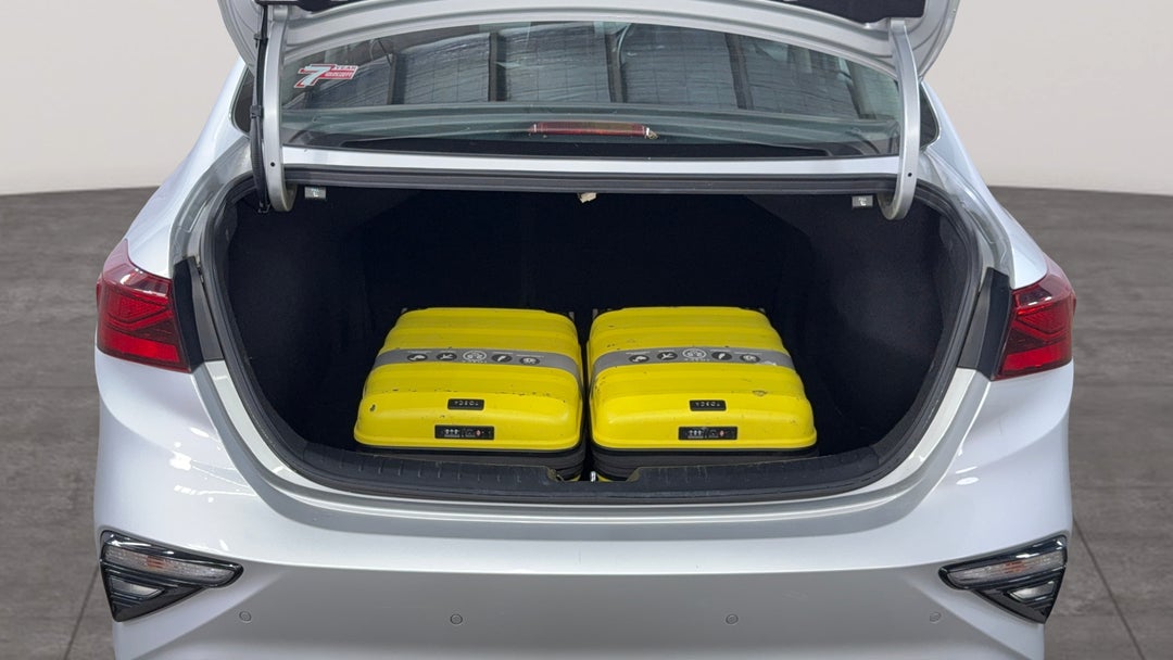 2018 Kia Cerato Sport Nav, Automatic, 91303 km, Boot Inside View with Luggage