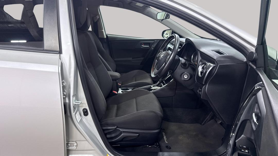 2016 Toyota Corolla Ascent Sport, Automatic, 99569 km, Right Side Front Door Cabin View
