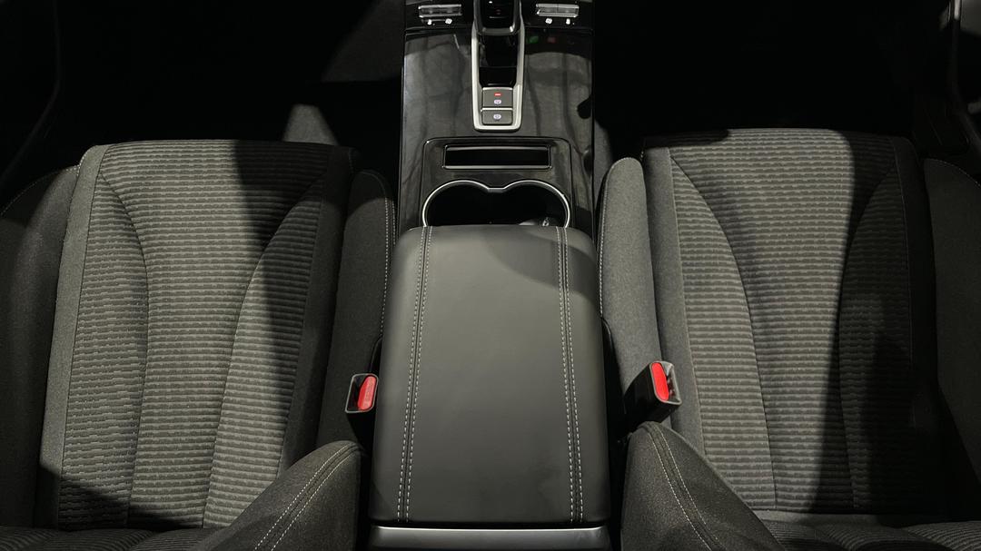2025 Chery Tiggo 4 Pro Urban, Automatic, 4565 km, Center Console