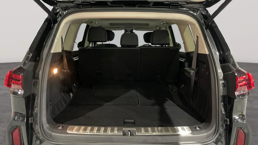2025 LDV D90 Executive (4WD), Automatic, 19232 km, Boot Inside View