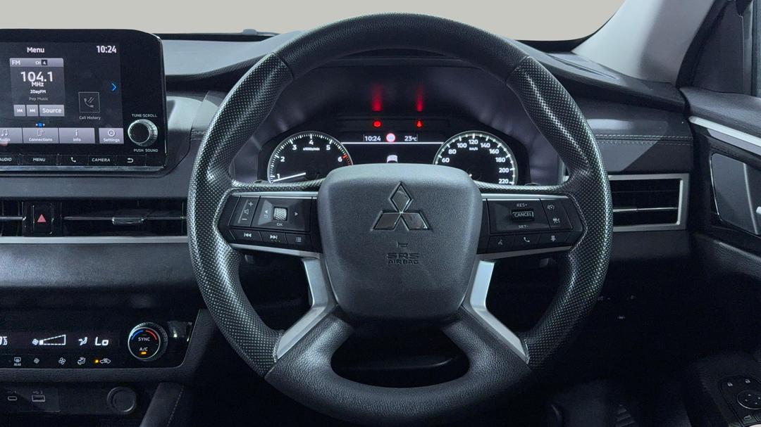 2024 Mitsubishi Outlander Es 5 Seat (2WD), Automatic, 55336 km, Steering Wheel Close-up