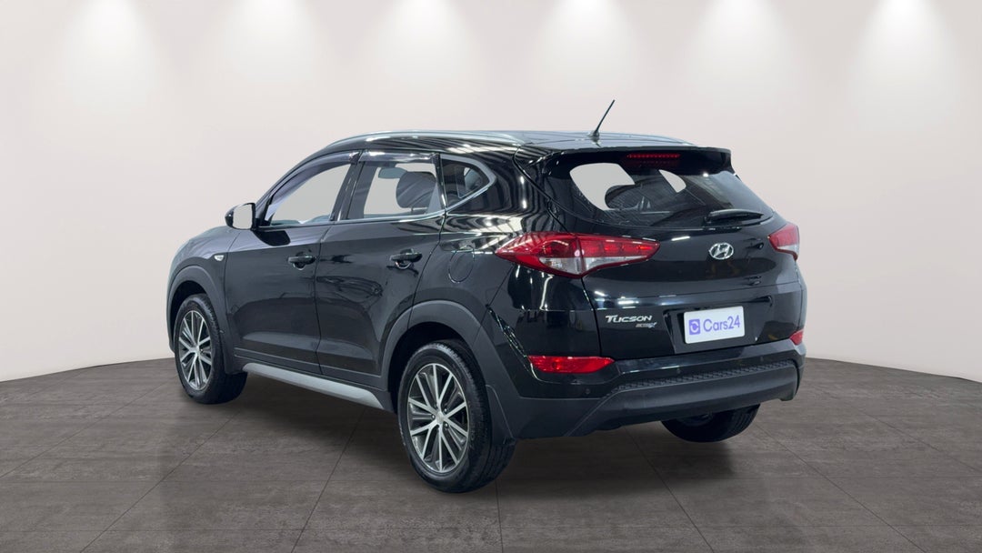 Left Back Diagonal (45- Degree) View