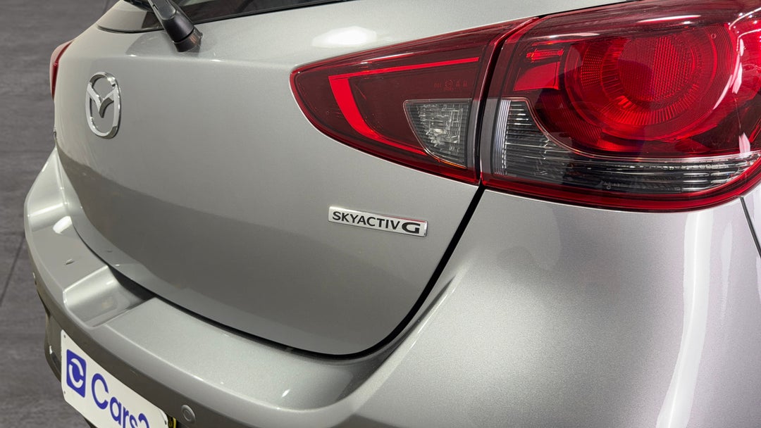 Badge (Boot Right Side)