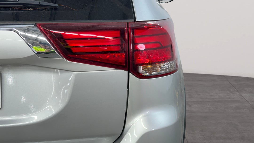 Badge (Boot Right Side)