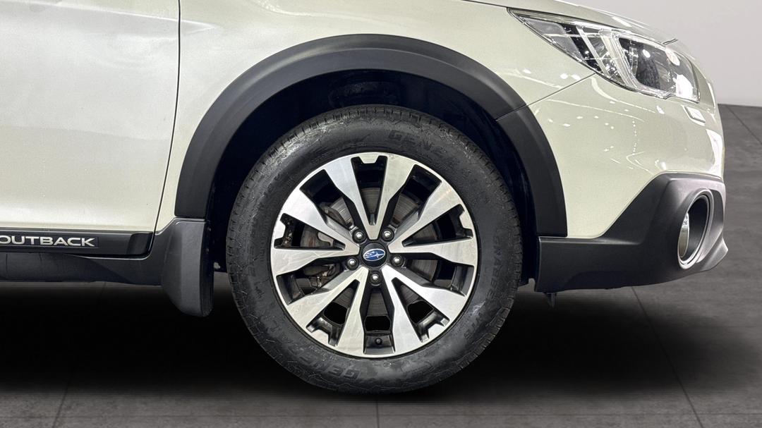 2016 Subaru Outback 2.5i Premium AWD, Automatic, 119746 km, Right Front Wheel